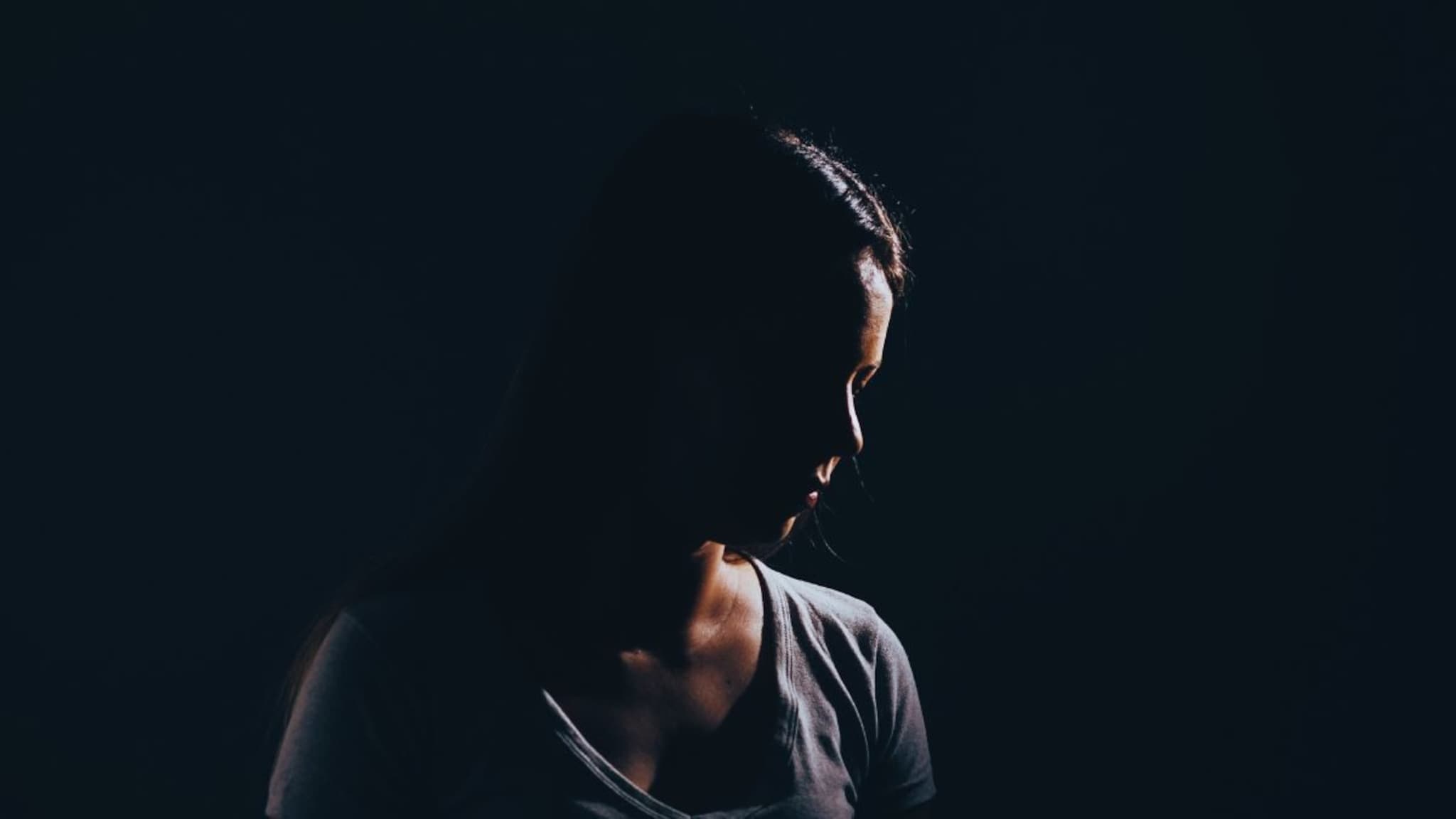 Crime in Mumbai: फॉरेक्स मार्केटमध्ये गुंतवणूक, साडेपाच कोटींची फसवणूक, पनवेलमध्ये अनघा पाटील यांनी जीवन संपवलं