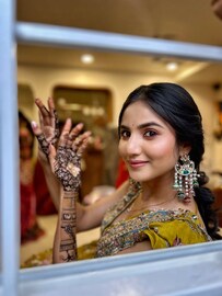 पूजा बिरारी आणि सोहम बांदेकरचा हटके हॅशटॅग होतोय ट्रेंड, तुम्ही पाहिला का?