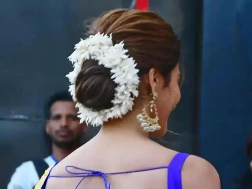 लहान वयातच तिने कामाला सुरुवात केली. ती माजी मिस युनिव्हर्स इंडिया आहे. साऊथसह हिंदी सिनेमातही ती ग्लॅमरस अभिनेत्री म्हणून झळकली आहे. 