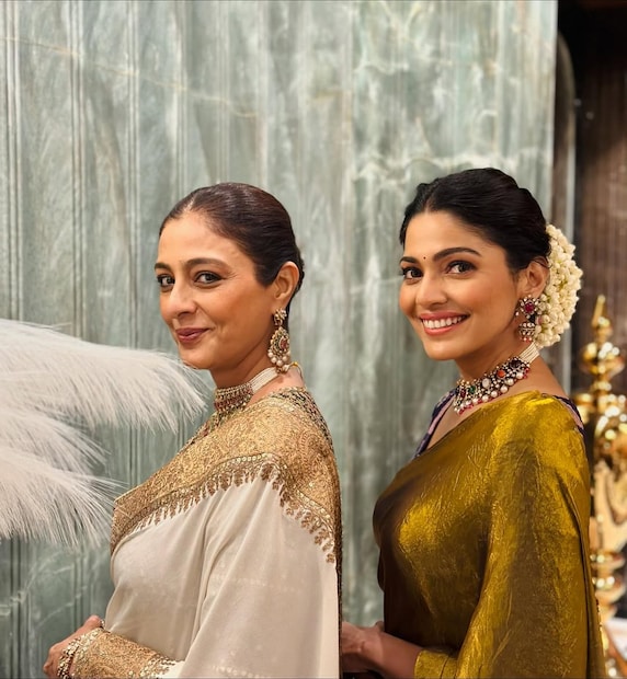 पूजाच्या स्वीटहार्टने तिला फोटोसाठी कशा पोझेस द्यायच्या हे सांगितलं. स्वीटहार्टचा हा क्यूट अंदाज पाहून पूजा देखील भारावली. 