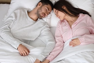 थंडीत बायकोचे हात-पाय थंड आणि नवऱ्याचे गरम का लागतात? जोडप्यांना हे माहितच नसणार