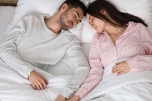 थंडीत बायकोचे हात-पाय थंड आणि नवऱ्याचे गरम का लागतात? 99 टक्के जोडप्यांना 'या' गोष्टी माहितच नसणार