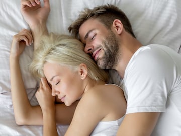 थंडीत बायकोचे हात-पाय थंड आणि नवऱ्याचे गरम का लागतात? जोडप्यांना हे माहितच नसणार