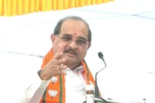 'कर्ज घ्यायचं, कर्जबाजारी व्हायचं आणि पुन्हा कर्जमाफीची मागणी करायची', विखे पाटील यांचं वक्तव्य