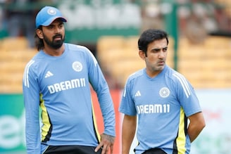 जागा एक, पण चौघांची मारामारी, Playing XI निवडताना गंभीरचंही ऐकणार नाही राहुल!