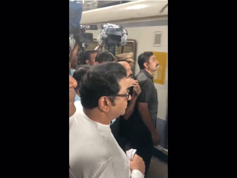 या मोर्चासाठी मनसे अध्यक्ष राज ठाकरे देखील रवाना झाले. 