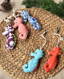 जुन्या कापडाला दिला आकार, गलेलठ्ठ पगाराची नोकरी सोडली, केला बहुल्यांचा व्यवसाय