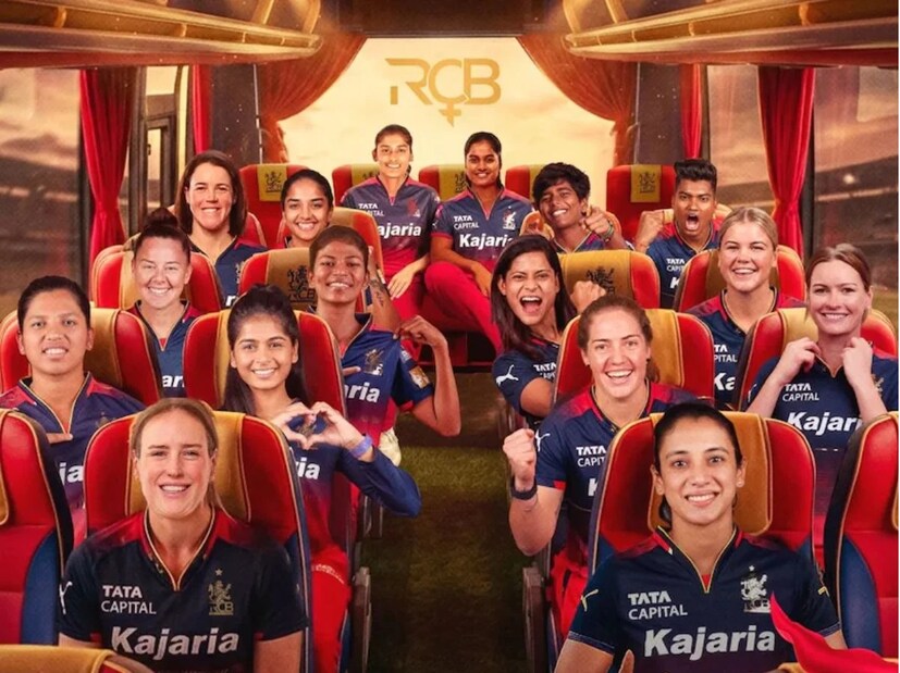 आरसीबीने कर्णधार मानधनासह चार खेळाडूंना कायम ठेवले होते. आरसीबीने लिलावात एकूण 12 खेळाडूंना विकत घेतले,ज्यामध्ये 16  जणांचा एक मजबूत संघ तयार झाला.