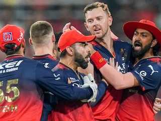 पुणेकरांनो आता आयपीएल विसरा... RCB ने शेवटच्या क्षणी निर्णय फिरवला, विराटची टीम कुठे खेळणार? पुणेकरांनो आता आयपीएल विसरा... RCB ने शेवटच्या क्षणी निर्णय फिरवला, विराटची टीम कुठे खेळणार?
