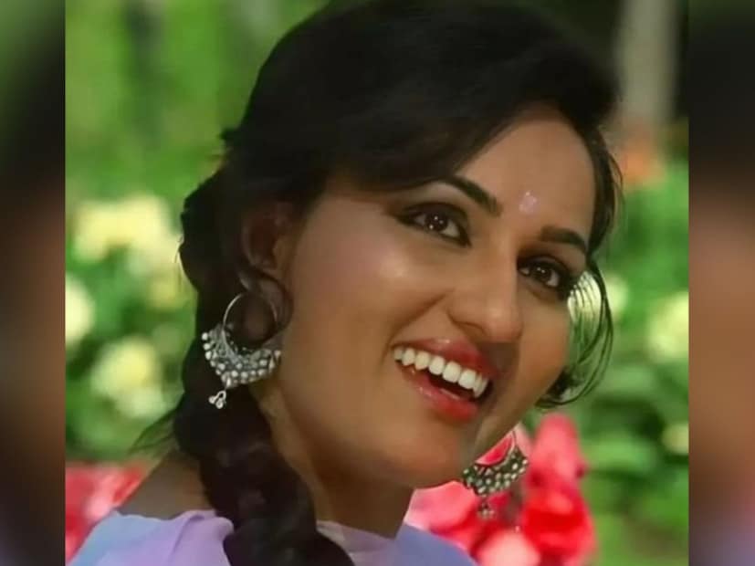 फर्स्टपोस्टला दिलेल्या एका खास मुलाखतीत रीना रॉय यांनी स्पष्टपणे सांगितले की, 