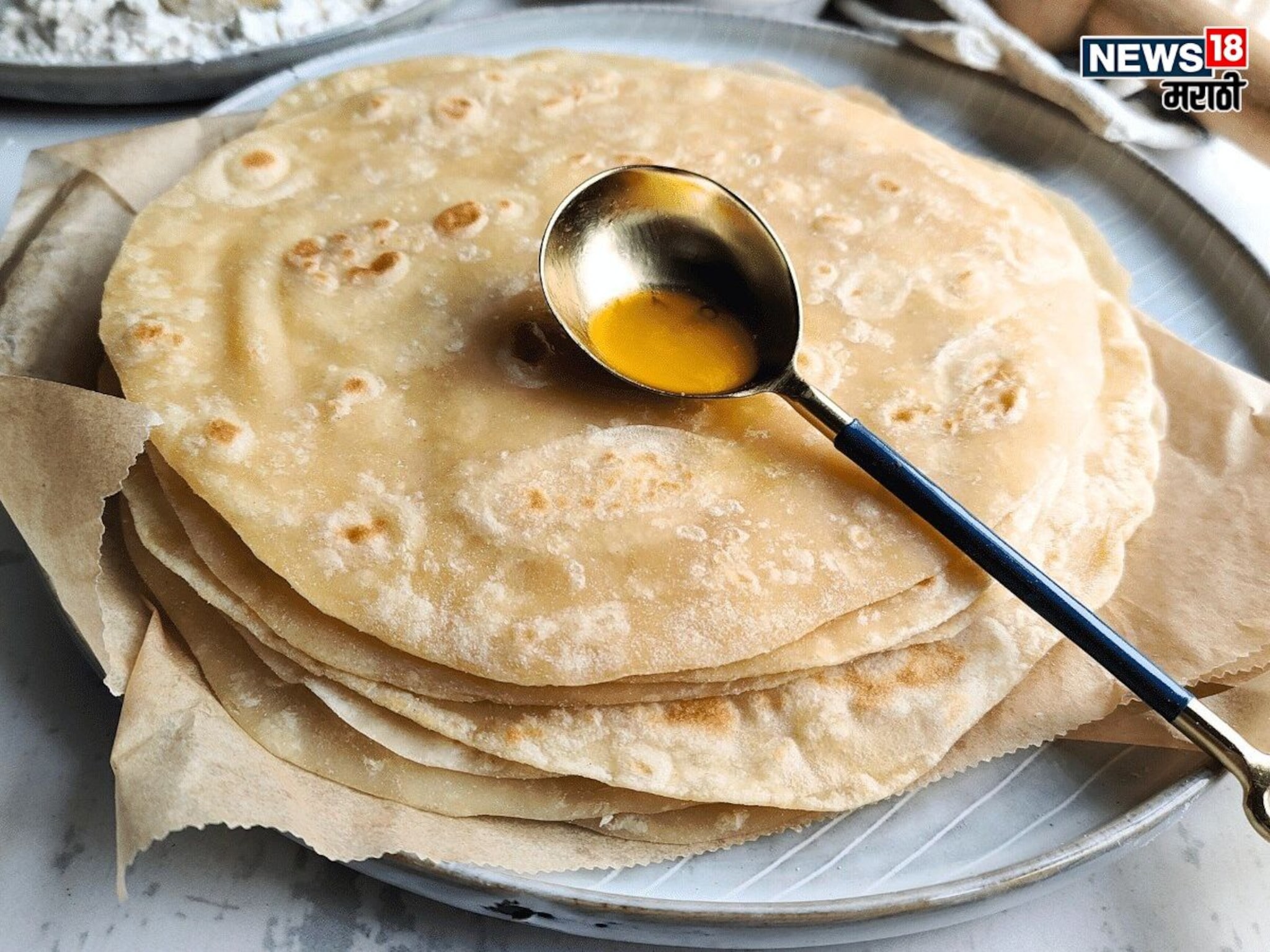 एका चपातीमध्ये किती कॅलरीज असतात, वजन कमी करण्यासाठी महिलांनी आणि पुरुषांनी किती चपात्या खाव्यात?