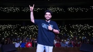 जबरदस्त कॉन्ट्रोव्हर्सीनंतर परत येतोय The Latent Show! समय रैनाने दिली हिंट जबरदस्त कॉन्ट्रोव्हर्सीनंतर परत येतोय The Latent Show! समय रैनाने दिली हिंट