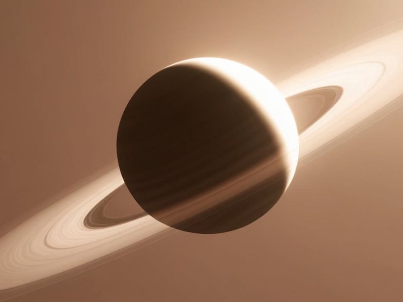 शनीनंतर दुसऱ्या क्रमांकावर गुरू (Jupiter) येतो, ज्याच्याकडे सध्या 95 नैसर्गिक उपग्रह आहेत.