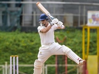 चर्चा सरफराज-मुशीरची, पण भाव खाऊन गेला मुंबईचा 33 वर्षांचा Crisis Man, टीम इंडियात अजून चान्स नाही! चर्चा सरफराज-मुशीरची, पण भाव खाऊन गेला मुंबईचा 33 वर्षांचा Crisis Man, टीम इंडियात अजून चान्स नाही!