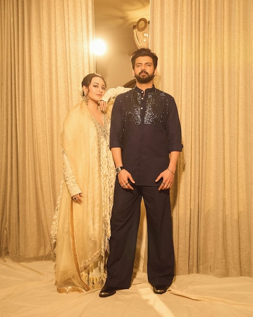 सोनाक्षी सिन्हा भारती सिंग आणि हर्ष लिंबाचिया यांच्या पॉडकास्टमध्ये आली होती. तेव्हा तिने तिच्या वैयक्तिक आयुष्यातील अनेक गोष्टी सांगितल्या. सासरच्या लोकांचं तिनं तोंडभरून कौतुक केलं.  