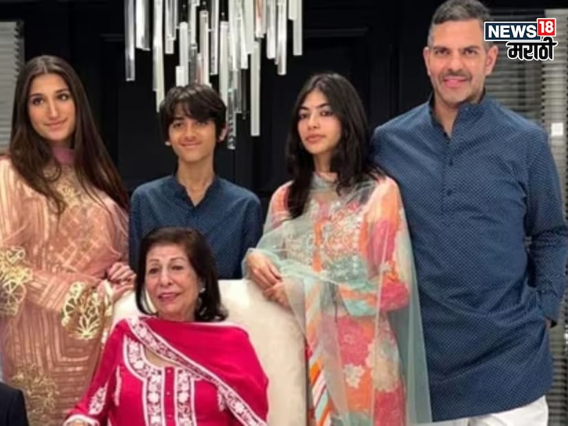 अभिनेत्री करिष्मा कपूरचा एक्स नवरा बिझनेसमन संजय कपूरचा <a href = 'https://news18marathi.com/tag/heart-attack/'>हार्ट अटॅक</a>ने मृत्यू झाला. त्याच्या मृत्यूनंतर त्यांच्या कोट्यवधी संपत्तीचा वाद उफाळून आला आहे. संजय कपूरची तिसरी बायको आणि दुसरी बायको करिष्मा कपूरची मुलं कोर्टात आमने सामने आली आहेत. अभिनेत्री करिष्मा कपूरचा एक्स नवरा बिझनेसमन संजय कपूरचा <a href = 'https://news18marathi.com/tag/heart-attack/'>हार्ट अटॅक</a>ने मृत्यू झाला. त्याच्या मृत्यूनंतर त्यांच्या कोट्यवधी संपत्तीचा वाद उफाळून आला आहे. संजय कपूरची तिसरी बायको आणि दुसरी बायको करिष्मा कपूरची मुलं कोर्टात आमने सामने आली आहेत.