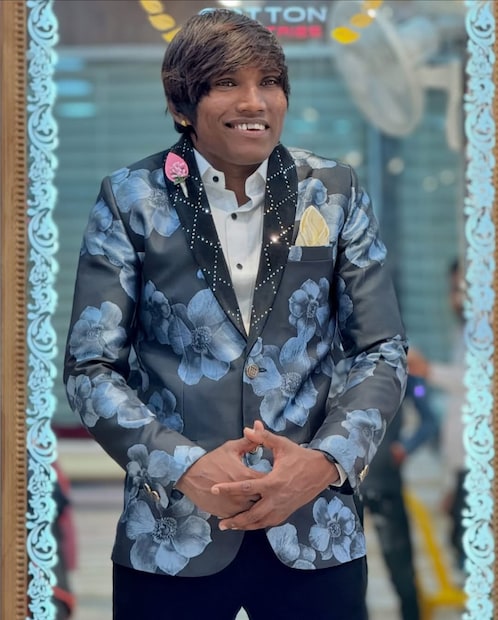 सूरज चव्हाणचा लग्नसोहळा हा 29 नोव्हेंबरला पार पडणार आहे.  पुण्याजवळील जेजूरी, सासवड येथे लग्न होणार आहे. सूरजचं लग्न पारंपरिक पद्धतीने होणार आहे. 