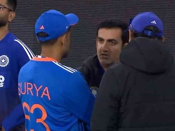 गंभीरने टीम सिलेक्ट केली, पण सूर्या मैदानात स्ट्रॅटेजीच विसरला, टीम इंडियाचा मोठा ब्लंडर