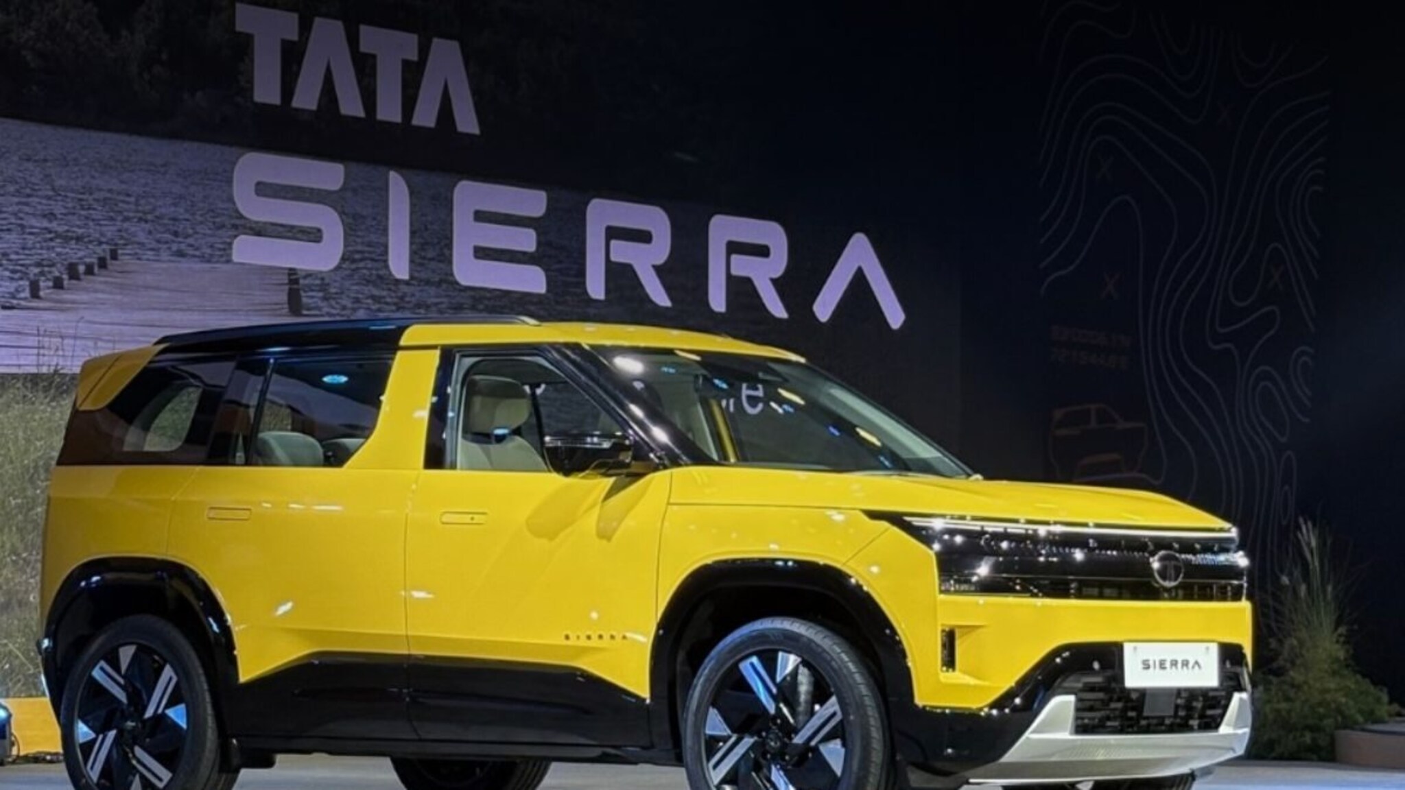 Hyundai आणि Honda च्या SUV विसरा, Tata Sierra चे फिचर्स पाहून तुम्ही लगेच कराल SUV बूक!