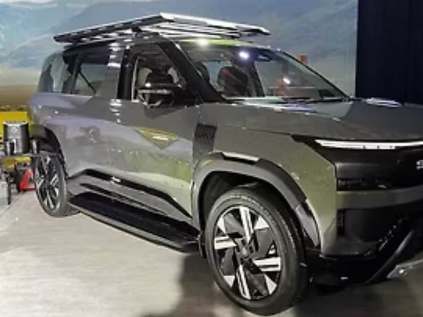 ही अॅक्सेसरी पॅक दोन प्रकारामध्ये आहे. एका पॅकची किंमत ५० हजार रुपये आहे तर दुसऱ्या पॅकची किंमत ही पूर्ण किटसाठी  १ लाखांरुपयांपर्यंत आहे.  