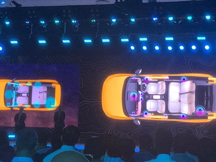 Tata Sierra 2025 ची केबिन ही खूप प्रशस्त अशीच आहे. गाडीमध्ये बसल्यावर सगळीकडे तुम्हाला भरपूर स्पेस मिळतो.  इंटीरिअरमध्ये सॉफ्ट-टच मटेरियल, अम्बिएंट लायटिंग आणि कमीत कमी मेटॅलिक एक्सेंटचा वापर केला आहे. या सियारामध्ये एकापेक्षा एक फिचर्स दिले आहे.