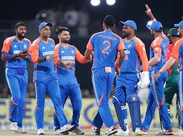 T20 वर्ल्ड कपमधून पत्ता कट, सूर्या मॅचनंतर असं काय बोलला? टीम इंडियाचे दोन खेळाडू टेन्शनमध्ये! T20 वर्ल्ड कपमधून पत्ता कट, सूर्या मॅचनंतर असं काय बोलला? टीम इंडियाचे दोन खेळाडू टेन्शनमध्ये!