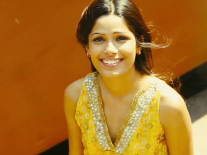 Slumdog Millionaire (2008) हा तिचा सर्वात प्रसिद्ध आणि ऑस्कर विजेता चित्रपट आहे आणि या सिनेमानं तिला एकाच रात्रीत इंटरनॅशनल स्टार बनवलं. या चित्रपटात तिने लतिकाची भूमिका केली आणि तिचं सौंदर्य, स्क्रीन प्रेझेन्स जगभरात चर्चेत आलं. याशिवाय तिने Rise of the Planet of the Apes (2011), Immortals (2011), You Will Meet a Tall Dark Stranger (2010) सारखे सिनेमा केले आहेत.