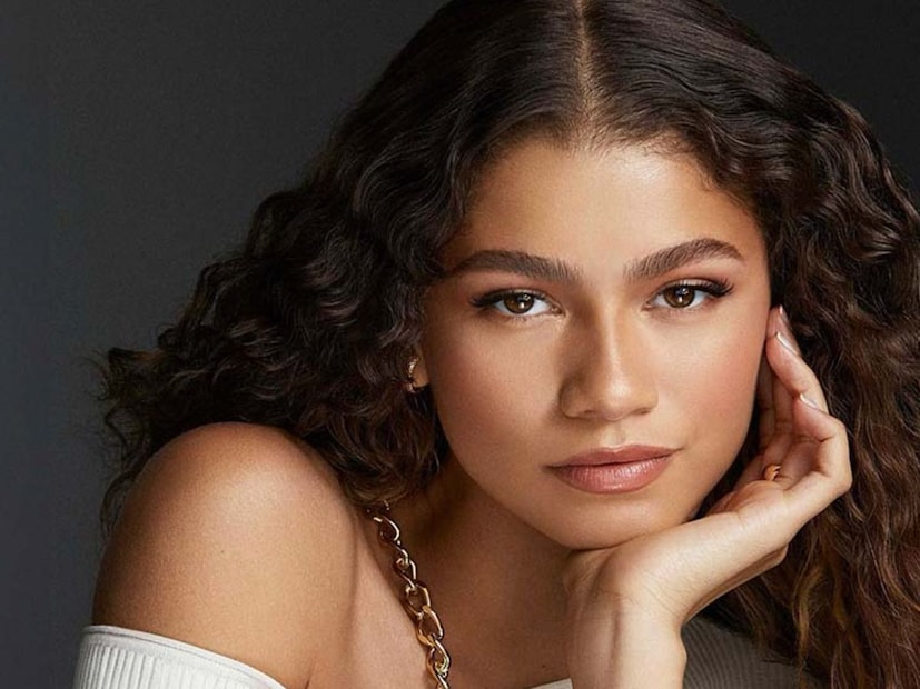 एमा स्टोननंतर सर्वात सुंदर महिलांच्या दुसऱ्या क्रमांकावर येते झेंडिया आणि थेट तिसरा क्रमांकवर सर्वात सुंदर महिलेचा खिताब फ्रीडा पिंटोला मिळाला आहे. त्यानंतर आठव्या क्रमांकावर ऐश्वर्य राय बच्चन आहे.