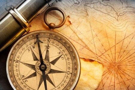 सूर्यास्तानंतर केलेल्या या गोष्टी जीवनात गरिबीचे कारण; वेळीच सुधारणा आवश्यक