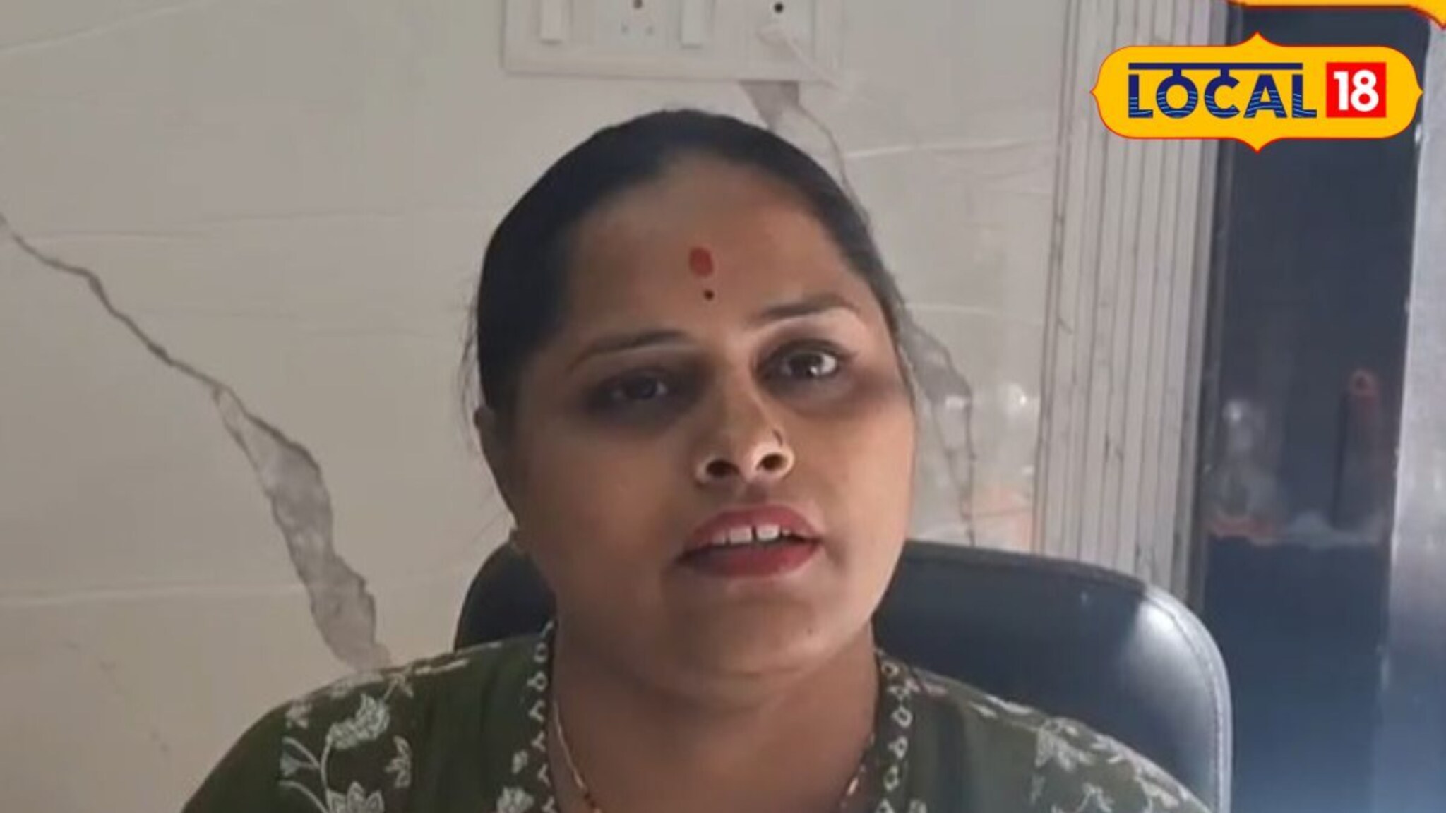 Success Story: जिद्द ना सोडली! कल्याणच्या विमल भोसलेंची 200 महिलांच्या हाताला दिलं काम!