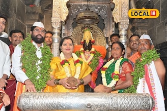 कार्तिकीला एकनाथ शिंदे यांनी केली विठ्ठलाची महापूजा, यंदा विद्यार्थ्यांनाही मान