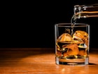 Alcohol Fact : दारुची बाटली रात्रभर उघडी ठेवली तर ती दुसऱ्यादिवशी खराब होते का?