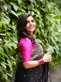 46व्या वर्षी मुक्ता बर्वे सिंगल, पुरुषांच्या मानसिकतेबद्दल स्पष्टच म्हणाली... 46व्या वर्षी मुक्ता बर्वे सिंगल, पुरुषांच्या मानसिकतेबद्दल स्पष्टच म्हणाली...