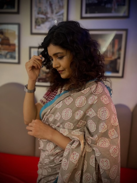 तारुण्यात अनेक तरुण-तरुणी एकटे राहणे पसंत करतात. हा एकटेपणा कधी सुखाचा असतो, तर कधी दुःखाचा; याबद्दल मुक्ताने आपले मत मांडले. मुक्ताने स्पष्ट केले, 