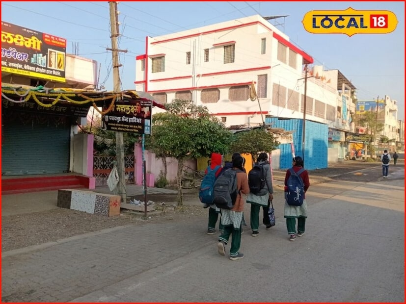 दरम्यान, नोव्हेंबर महिन्यात किमान तापमान घसरण्याचा यंदा नवा विक्रम झाला आहे. 2 नोव्हेंबर रोजी छ. संभाजीनगरमध्ये कमाल तापमान 32 तर किमान 22 अंश सेल्सिअस होते. 10 नोव्हेंबर रोजी कमाल तापमान 29.4 अंश, तर किमान 11.8 अंशांपर्यंत घसरले. आठच दिवसांत हवामानात मोठे बदल झाल्याने नागरिकांना आरोग्याच्या समस्यांना सामोरं जावं लागत आहे. 