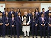 मैदानात व्हिलचेअरवर आली, पण PM मोदींसमोर ती प्लास्टर लावलेल्या पायावर राहिली उभी