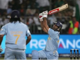 21 दिवसात 2 वेळा तुटला युवराजचा महारेकॉर्ड, 2 खेळाडूंनी ठोकल्या 16 सिक्स, 500 च्या स्ट्राईक रेटने वादळ आलं! 21 दिवसात 2 वेळा तुटला युवराजचा महारेकॉर्ड, 2 खेळाडूंनी ठोकल्या 16 सिक्स, 500 च्या स्ट्राईक रेटने वादळ आलं!