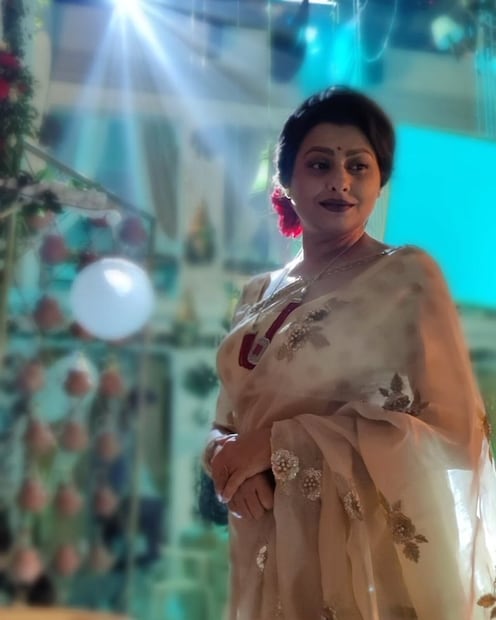 जया यांच्या जन्माने त्यांचे पालक अजिबात खूश नव्हते, कारण त्यांना मुलाची इच्छा होती. जया यांनी आईच्या रागाबद्दल बोलताना सांगितले की, 