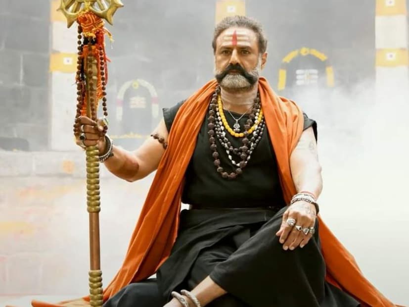 त्यांच्या वडिलांच्या पावलावर पाऊल ठेवून बालय्या यांनी एनटीआर मुख्यमंत्री असताना आणि त्यांच्या कारकिर्दीच्या शिखरावर असताना चित्रपटसृष्टीत प्रवेश केला. त्यांनी कधीही मुख्य भूमिकेशिवाय इतर कोणतीही भूमिका स्वीकारली नाही.