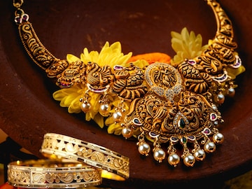 नवीन वर्षात किती असेल सोन्याचा भाव? गोल्ड काउंसिलचा धक्कादायक रिपोर्ट नवीन वर्षात किती असेल सोन्याचा भाव? गोल्ड काउंसिलचा धक्कादायक रिपोर्ट