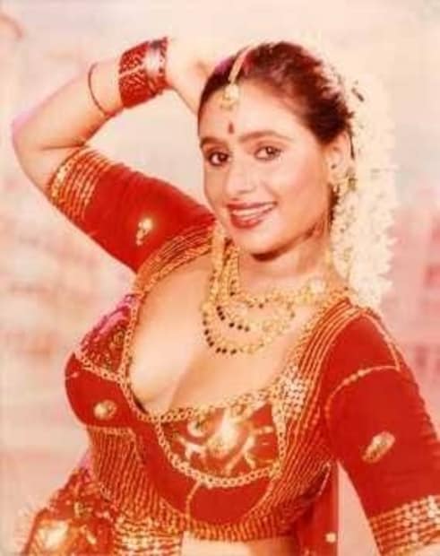 १९८१ मध्ये 'आपस की बात' या हिंदी चित्रपटातून त्यांनी बॉलिवूडमध्ये पदार्पण केले. यानंतर त्या 'शराबी', 'आज का एम.एल.ए.' अशा अनेक चित्रपटांमध्ये दिसल्या.