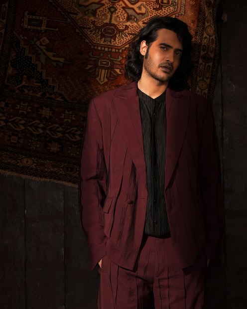 akshaye Khanna stepbrother sakshi Khanna, sakshi Khanna, vinod Khanna sons, akshaye Khanna, akshaye Khanna brother sakshi Khanna, akshaye Khanna Dhurandhar, akshaye Khanna family, sakshi Khanna father, साक्षी खन्ना