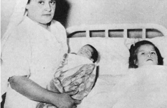 अहवालानुसार, लीनाला वयाच्या अवघ्या आठव्या महिन्यापासून मासिक पाळी (Periods) सुरू झाली होती (काही अहवालानुसार वयाच्या तिसऱ्या वर्षापासून). वयाच्या चौथ्या वर्षी तिचे शरीर पूर्णपणे विकसित झाले होते आणि हार्मोनल बदलांमुळे ओव्हुलेशन (बीजांड निर्मिती) सुरू झाले होते. अमेरिकन कॉलेज ऑफ ऑब्स्टेट्रिशियन अँड गायनेकोलॉजिस्ट सारख्या संस्थांनी या प्रकरणाची पुष्टी केली असून, ही गर्भधारणा खरी असल्याचे सिद्ध झाले आहे.