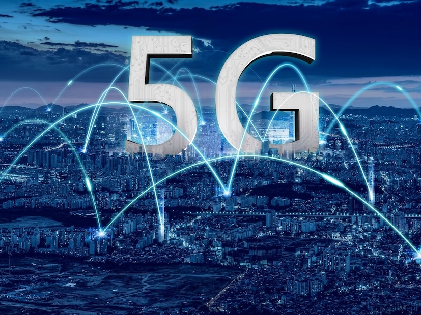 5G सुरू झाल्यानंतर लाखो युझर्स त्यावर जोडले गेले. पण टॉवरची क्षमता मर्यादित असल्यामुळे एकाच सेलमध्ये जास्त युझर्स, टॉवरचा बँडविड्थ विभागला जाणं, पीक टाइममध्ये स्लो स्पीड अशा गोष्टी नेहमी दिसतात. यामुळे 5G दिसत असलं तरी स्पीड फारसा जास्त मिळत नाही.