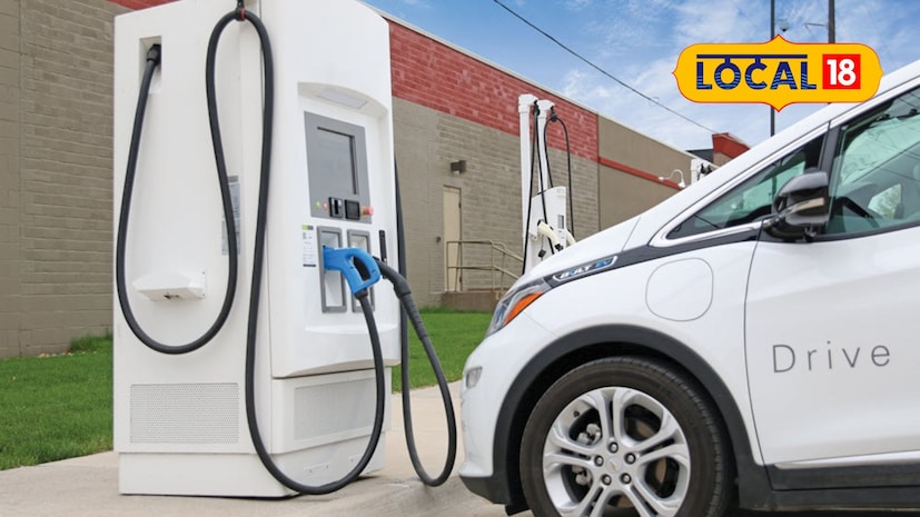  राज्य सरकारच्या या निर्णयामुळे ईव्ही वाहनधारकांचे आत्मविश्वास वाढेल आणि नव्या इलेक्ट्रिक वाहनांच्या खरेदीस प्रोत्साहन मिळेल. दीर्घकालीन दृष्टीकोनातून विचार करता हे पाऊल महाराष्ट्रात पर्यावरणपूरक वाहतूक प्रणाली विकसित करण्यासाठी महत्त्वाचे ठरणार आहे. तसेच ईव्ही वाहनांच्या वापरामुळे पेट्रोल आणि डिझेलवरचा अवलंब कमी होईल शिवाय ऊर्जा बचत होईल.