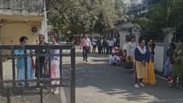 अहिल्यानगर जिल्हाधिकारी कार्यालयाला बॉम्बने उडवून देण्याची धमकी; प्रशासन सतर्क अहिल्यानगर जिल्हाधिकारी कार्यालयाला बॉम्बने उडवून देण्याची धमकी; प्रशासन सतर्क