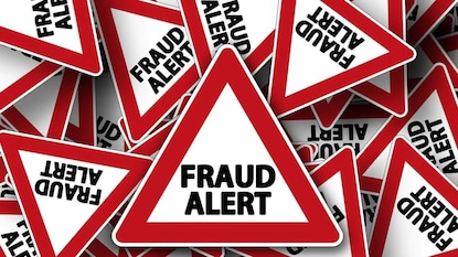 Kalyan News: कल्याणच्या आडिवलीत घर खरेदीसाठी विकासकाकडून महिलेला १७ लाखांचा चुना; पैसे भरूनही पाच वर्षानंतर… Kalyan News: कल्याणच्या आडिवलीत घर खरेदीसाठी विकासकाकडून महिलेला १७ लाखांचा चुना; पैसे भरूनही पाच वर्षानंतर…