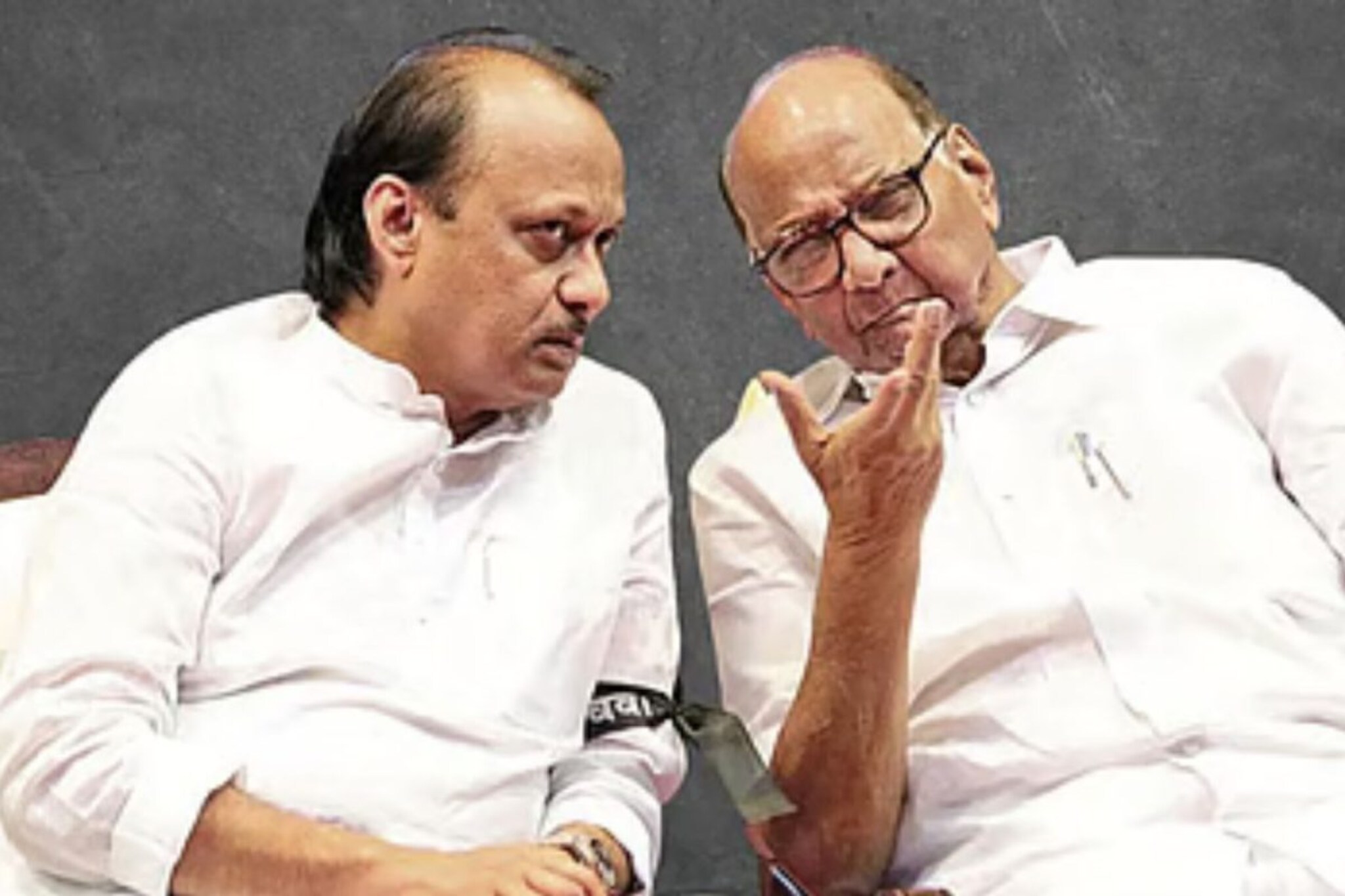 पुण्यातला घोळ मिटेना, शरद पवारांच्या राष्ट्रवादीची मविआच्या बैठकीला दांडी