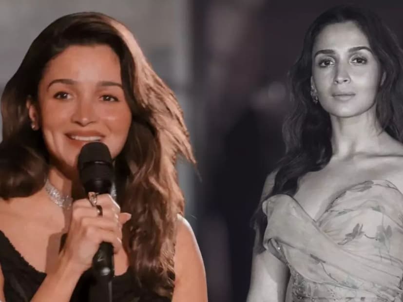  सेशनदरम्यान आलियाच्या एका पाकिस्तानी चाहत्याने तिला प्रश्न विचारला की,"पाकिस्तानला कधी येणार?". या प्रश्नाचं उत्तर देत आलिया म्हणाली,"माझं काम जिथे मला घेऊन जाईल, तिथे मी जाईल". आलियाच्या या उत्तराने सर्वांची मने जिंकली आहेत.