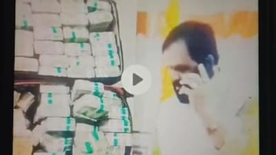 Chitraleha Patil's Video Bomb: Cash Allegations Against Dalvi, Gogawale